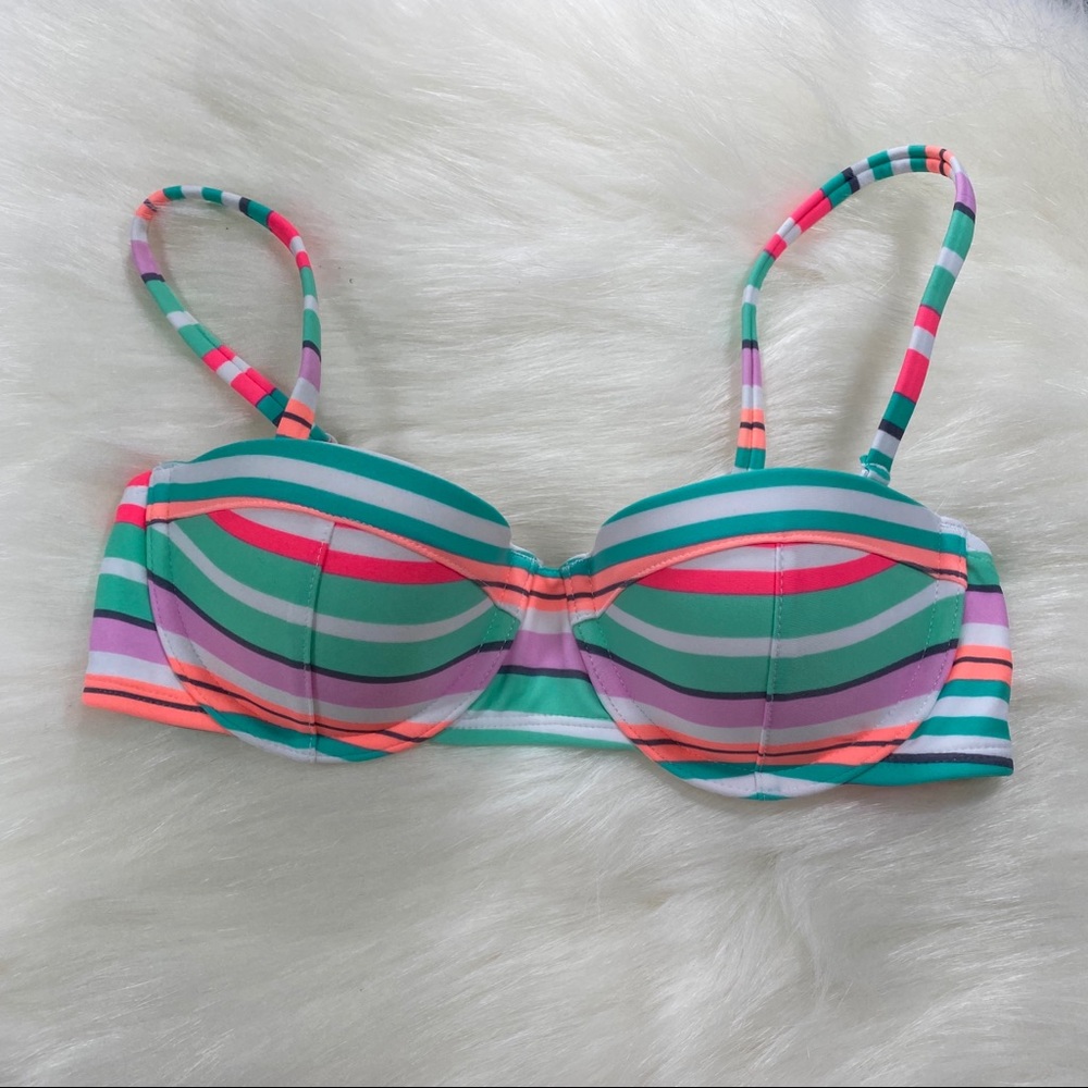 NWOT Old Navy Bikini top 10 for $10